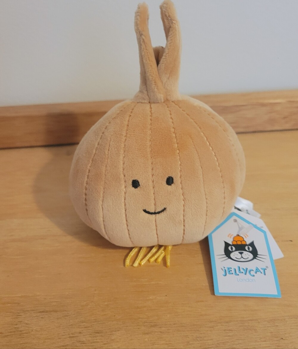 Authentic Jellycat Vivacious Onion NWT